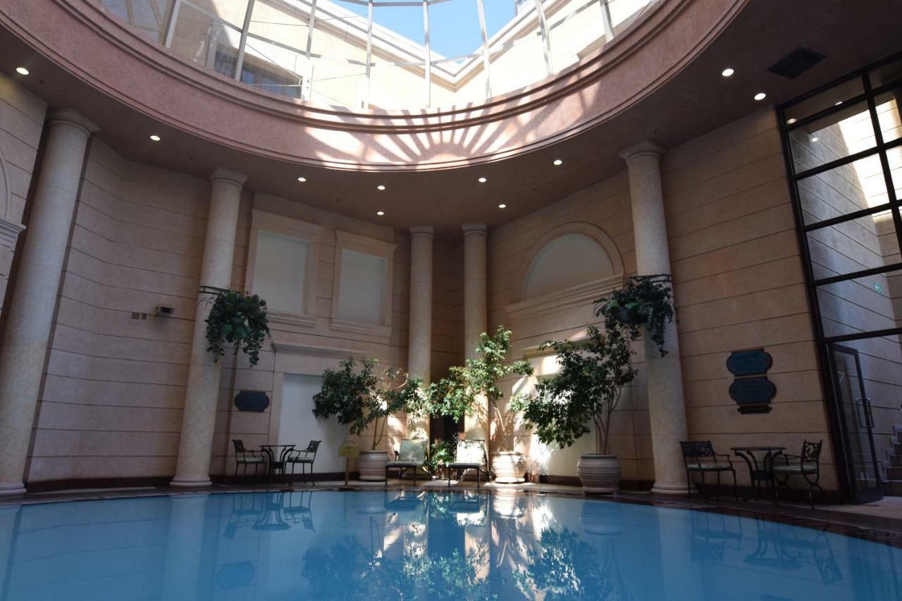 The Michelangelo Hotel Sandton Exterior photo